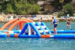 Pine Beach Bungalows – all inclusive