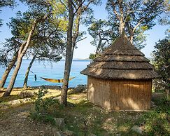 Pine Beach Bungalows – all inclusive