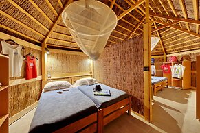 Pine Beach Bungalows – all inclusive