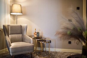 Crystal Hotel Belgrade