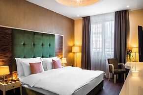 Crystal Hotel Belgrade
