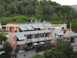 Mistral Hotel