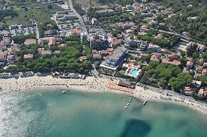 Mistral Hotel