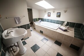 Tall Trees Bed & Breakfast