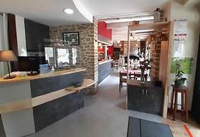 Hôtel Restaurant Le Barriol