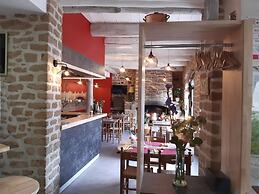 Hôtel Restaurant Le Barriol