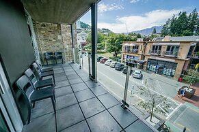 Nomads Queenstown Backpackers