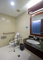 Microtel by Wyndham Mall of Asia
