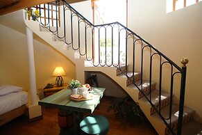 Vieja Cuba Hotel