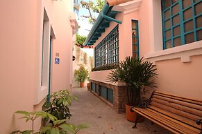 Vieja Cuba Hotel