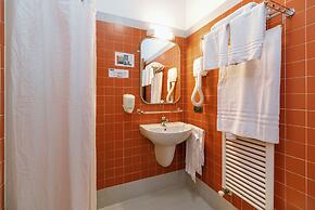 Open011 - Hostel