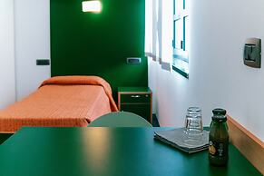 Open011 - Hostel