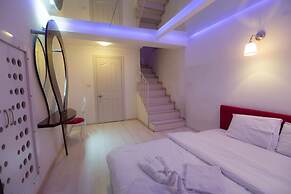 Element Suites