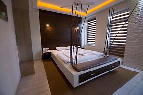 Element Suites