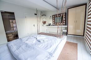 Element Suites