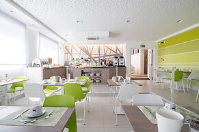 Hotel Iris