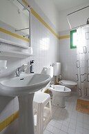 Hotel Iris