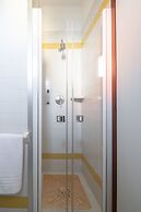 Hotel Iris