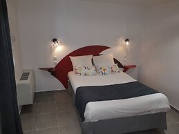 Brit Hotel Porte d’Espagne