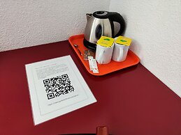 Brit Hotel Porte d’Espagne