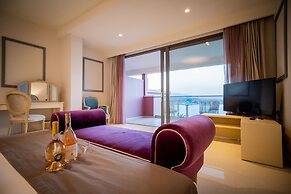 Balcony Hotel - Adults Only