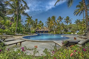 Breezes Beach Club & Spa – Half Board
