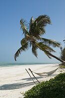 Breezes Beach Club & Spa – Half Board