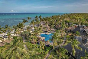 Breezes Beach Club & Spa – Half Board