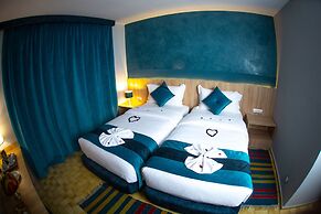 Hotel Karam Palace