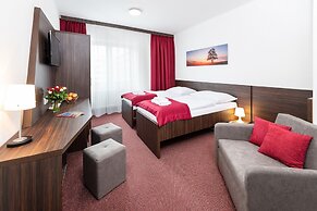 Hotel Plus