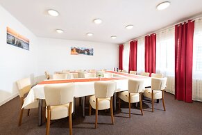 Hotel Plus