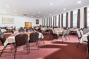 Hotel Plus