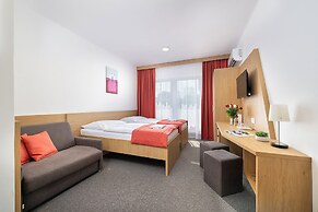 Hotel Plus