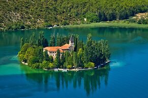 Vrata Krke Hotel