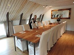 Lanthotell Lögnäs Gård
