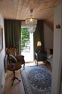Lanthotell Lögnäs Gård