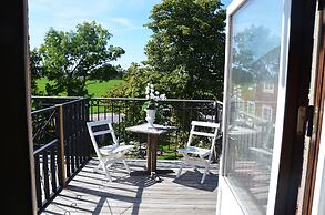 Lanthotell Lögnäs Gård