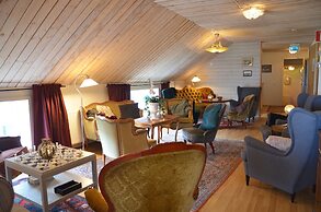Lanthotell Lögnäs Gård
