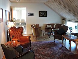 Lanthotell Lögnäs Gård