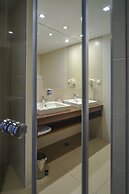Royal Club Hotel