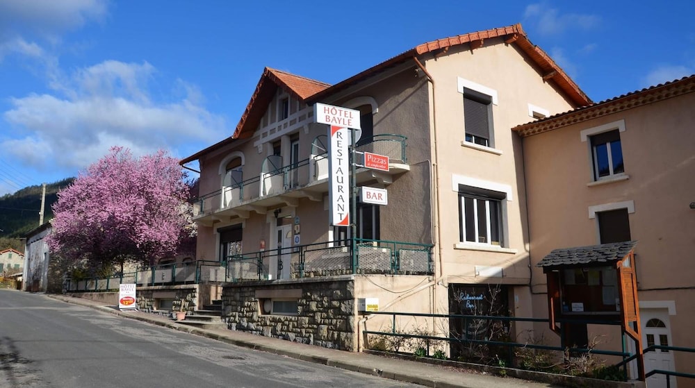 Hotel Bayle