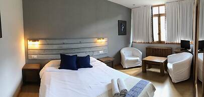 Hotel Torrecerredo