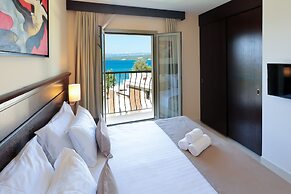 Blue Waves Resort