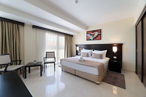 Blue Waves Resort