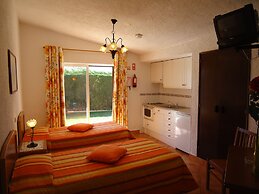 Canavial I & II Apartments