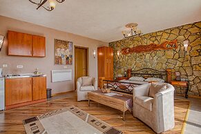Apartments Tati