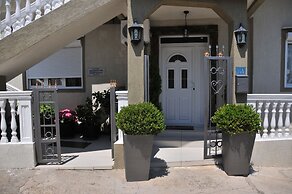 Apartments Tati
