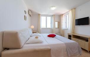 Tamarix Residence