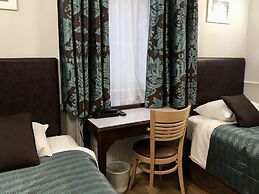 Rhodes Hotel