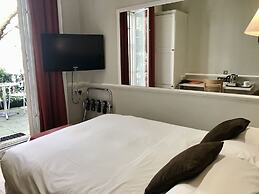 Rhodes Hotel